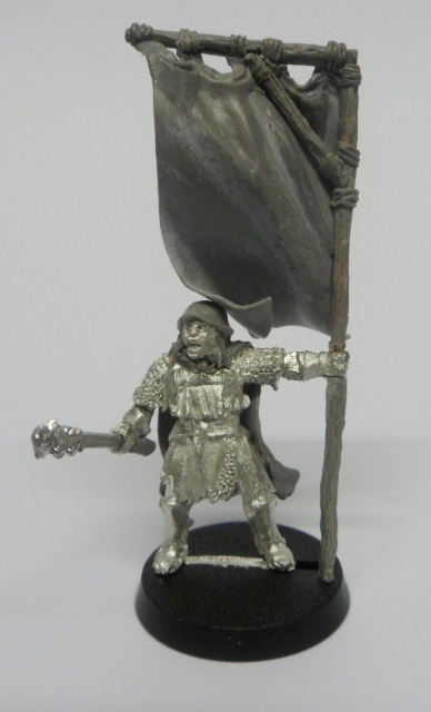 Mordor Uruk Banner Bearer